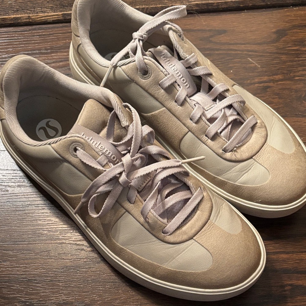 lululemon athletica Men’s Neutral Tan Low-Top Sneakers